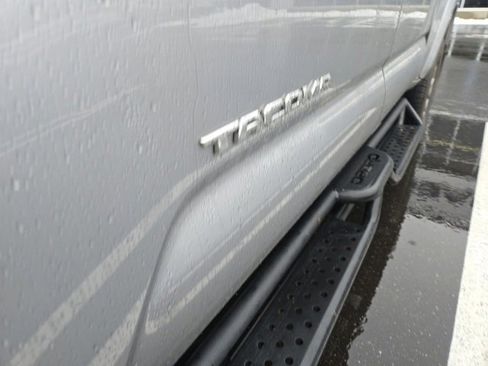Used 2019 Toyota Tacoma 4x4 Double Cab image 15