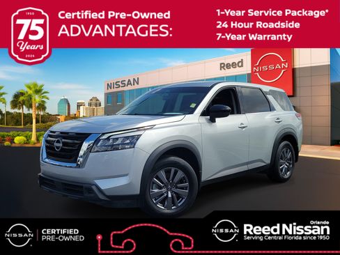 Certified 2025 Nissan Pathfinder S FWD image 1
