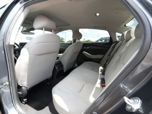 Used 2025 Honda Accord SE image 31