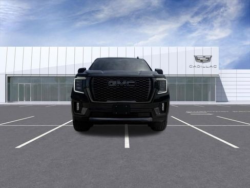 Used 2024 GMC Yukon Denali Ultimate AWD/4WD image 7