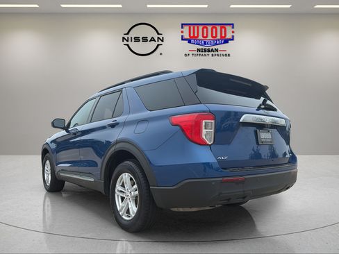 Used 2020 Ford Explorer XLT AWD/4WD image 4