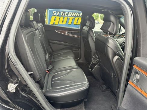 Used 2016 Lincoln MKX Reserve AWD/4WD image 17