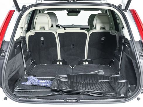 Used 2017 Volvo XC90 T6 Momentum w/ Vision Package AWD/4WD image 31