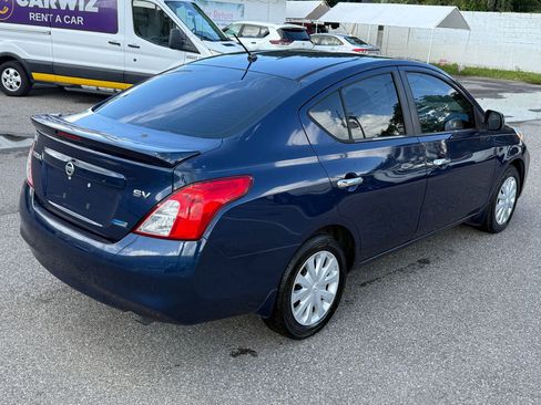 Used 2013 Nissan Versa SV w/ Convenience Pkg image 4