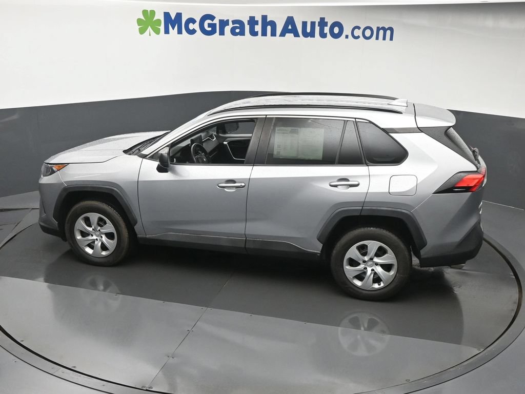 Used 2020 Toyota RAV4 LE FWD image 25