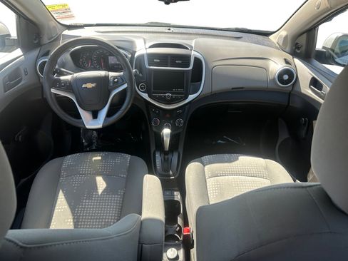 Used 2020 Chevrolet Sonic LT image 10