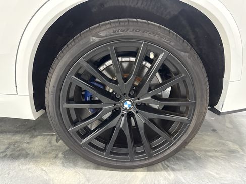 Used 2020 BMW X5 M50i AWD/4WD image 27