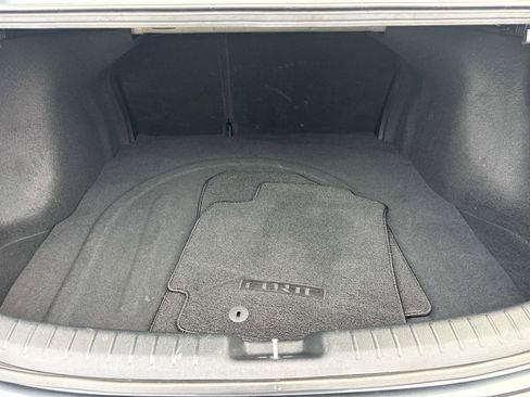 Used 2023 Kia Forte GT-Line image 13