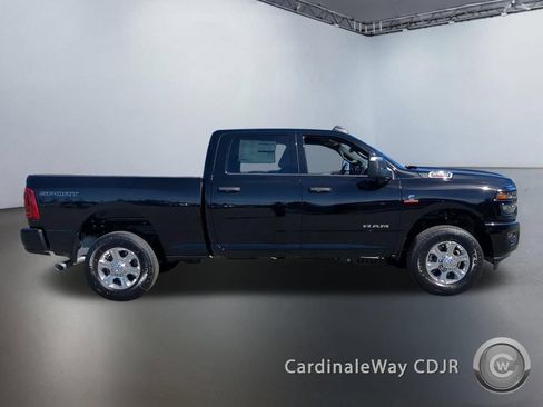 New 2026 RAM 2500 Big Horn AWD/4WD image 3