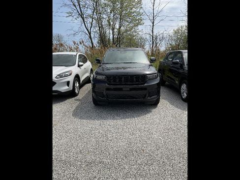 Used 2024 Jeep Grand Cherokee L Altitude AWD/4WD image 1