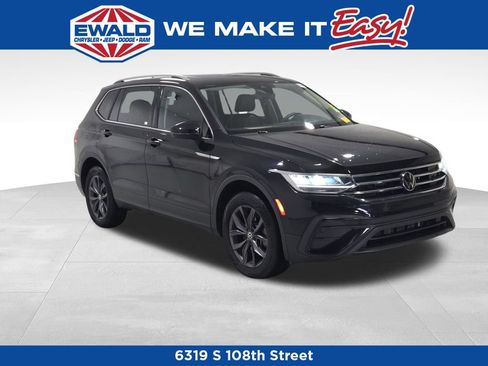 Used 2023 Volkswagen Tiguan SE w/ Panoramic Sunroof Package AWD/4WD image 1