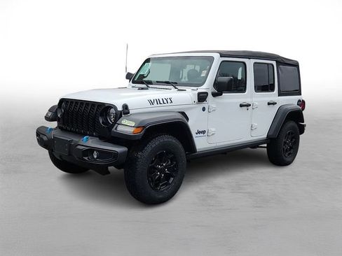 Used 2023 Jeep Wrangler Unlimited image 3