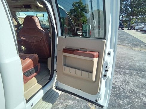 Used 2008 Ford F350 Lariat image 8