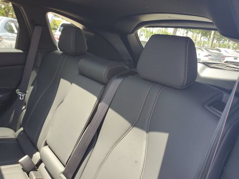 Used 2025 Acura RDX SH-AWD image 13