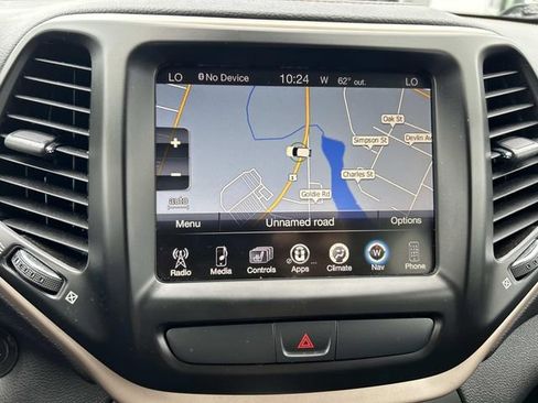 Used 2017 Jeep Cherokee Limited AWD/4WD image 35