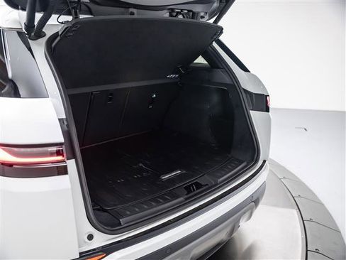 New 2026 Land Rover Range Rover Evoque S AWD/4WD image 30