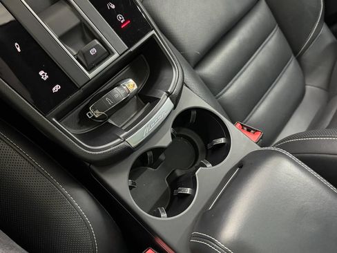 Used 2022 Porsche Macan S AWD/4WD image 29