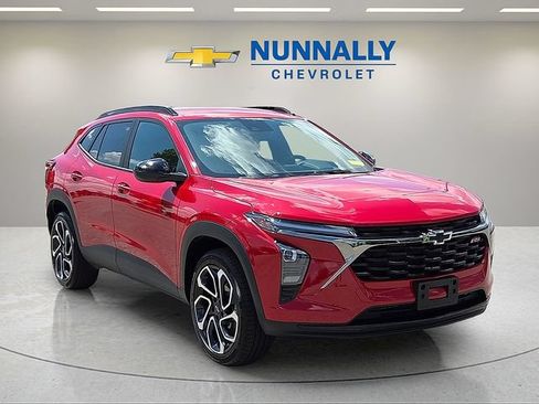Used 2026 Chevrolet Trax RS FWD image 7