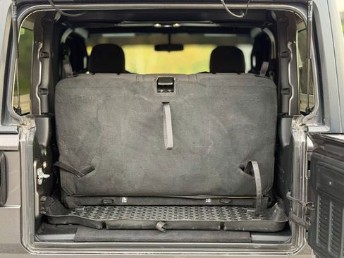 Used 2020 Jeep Wrangler Sport image 44