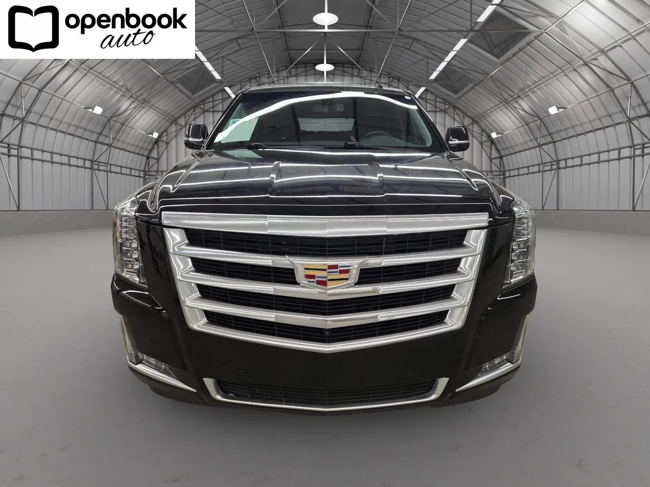 Used 2018 Cadillac Escalade 4WD image 2