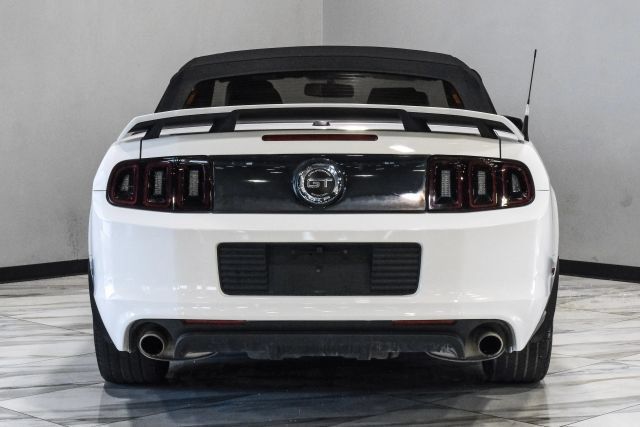 Used 2013 Ford Mustang GT Premium w/ Electronics Pkg RWD image 17