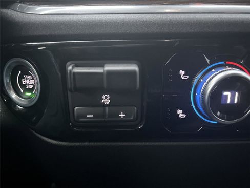 Used 2024 GMC Sierra 1500 Elevation w/ LPO, Elevation Black Package image 20