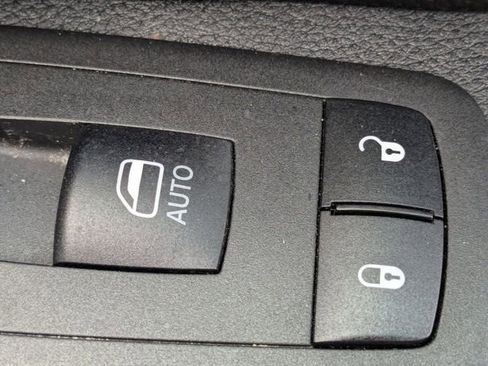 Used 2024 RAM 1500 Classic Warlock RWD image 30