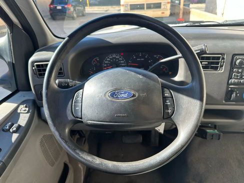 Used 2002 Ford F250 2WD SuperCab Super Duty image 22