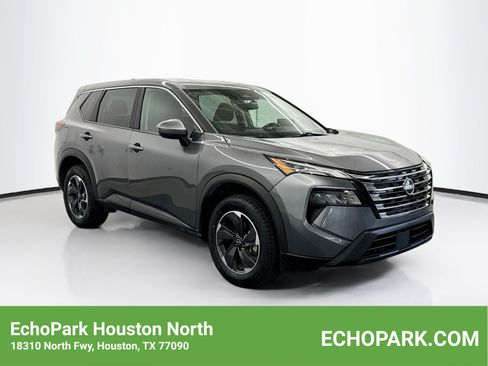 Used 2025 Nissan Rogue SV FWD image 1