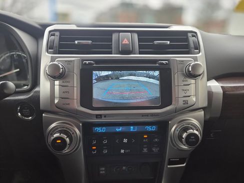 Used 2018 Toyota 4Runner Limited image 14