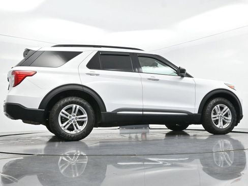 Used 2023 Ford Explorer XLT w/ Equipment Group 202A AWD/4WD image 55