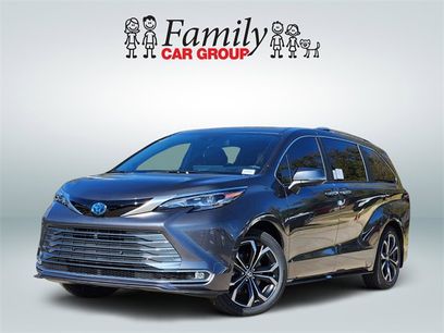 New 2025 Toyota Sienna Platinum