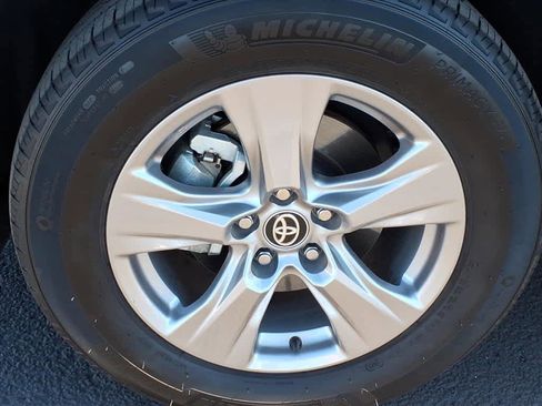 Used 2024 Toyota RAV4 XLE image 12