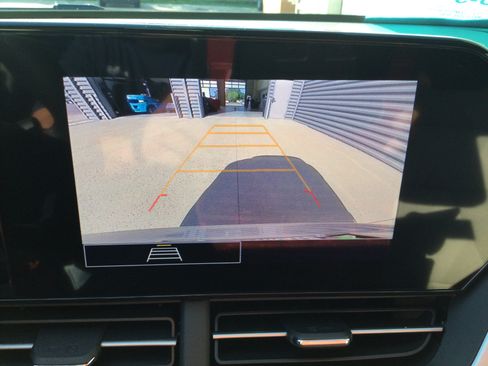 New 2026 Chevrolet Trax RS w/ Sunroof Package FWD image 16