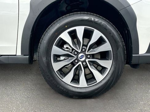 New 2025 Subaru Outback Limited image 32