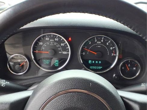 Used 2017 Jeep Wrangler Unlimited Sport w/ Quick Order Package 24S AWD/4WD image 17