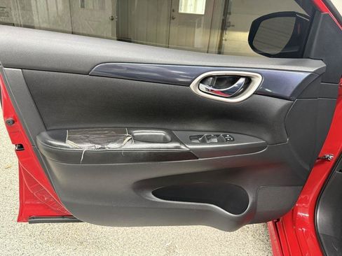 Used 2017 Nissan Sentra SR Turbo FWD image 19