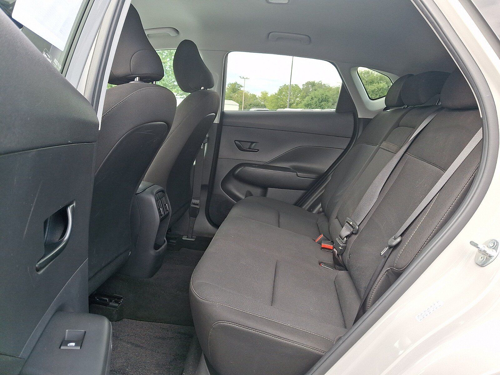 Certified 2024 Hyundai Kona SEL FWD image 11