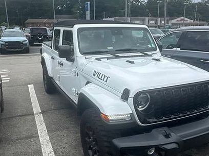 Used 2024 Jeep Gladiator Sport