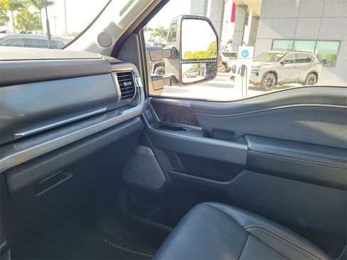 Used 2024 Ford F250 Lariat w/ Black Appearance Package image 27