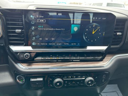 Used 2023 Chevrolet Silverado 1500 LT Trail Boss w/ Convenience Package II image 20