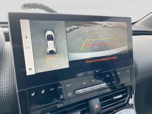 Used 2023 Subaru Solterra AWD image 25