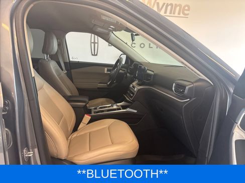 Used 2023 Ford Explorer XLT w/ Equipment Group 202A AWD/4WD image 7