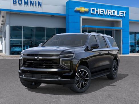 New 2026 Chevrolet Suburban RST RWD image 7