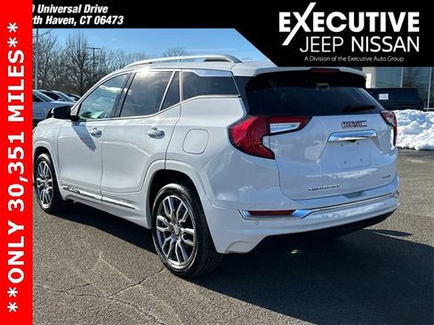 Used 2022 GMC Terrain Denali image 4