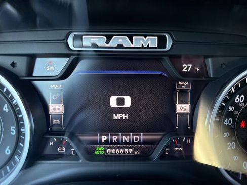 Used 2023 RAM 1500 Laramie image 9