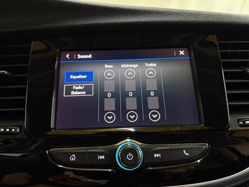 Used 2022 Buick Encore Preferred w/ Safety Package AWD/4WD image 35