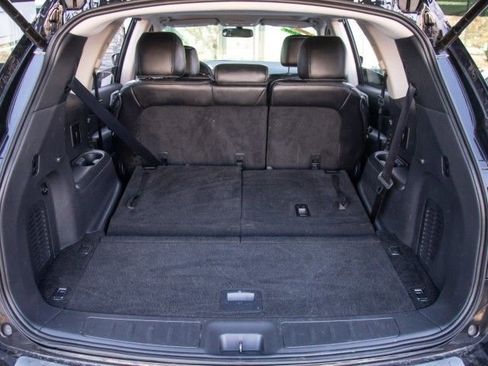 Used 2018 Nissan Pathfinder Platinum w/ Cargo Package image 24