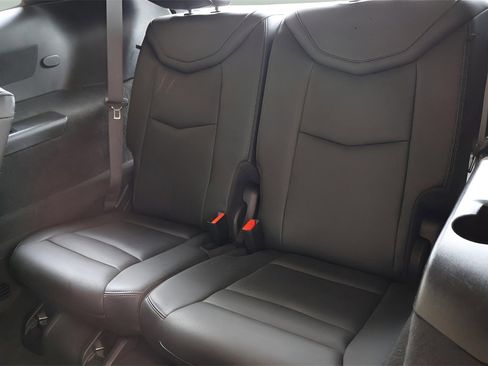 Used 2023 Cadillac XT6 Sport image 11