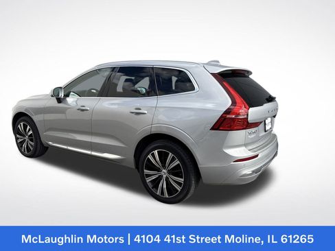 Used 2022 Volvo XC60 B5 Inscription w/ Climate Package image 3